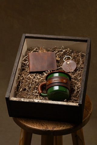 Enamel Mug, Wallet & Keychain Gift Set, packed in the wooden gift box