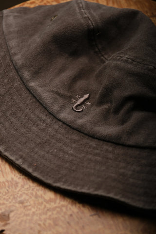 Semender Embroidered Bucket Hat