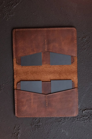 Nord: Spacious & Stylish Genuine Coffee Leather Unisex Wallet Photo 1