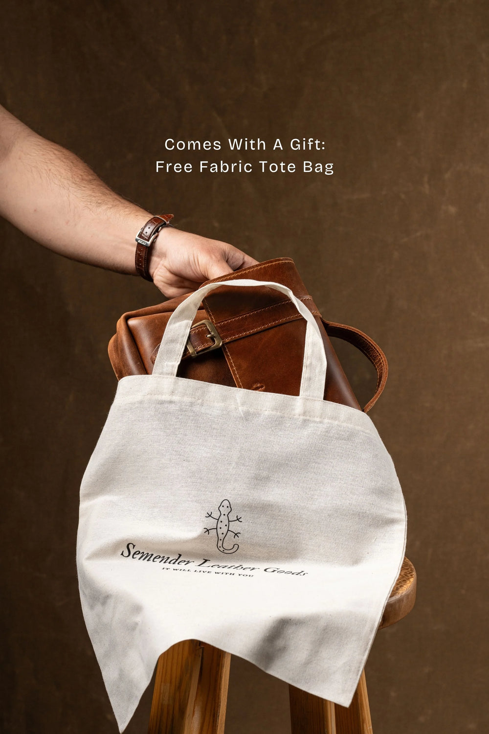 Comes with a dust bag